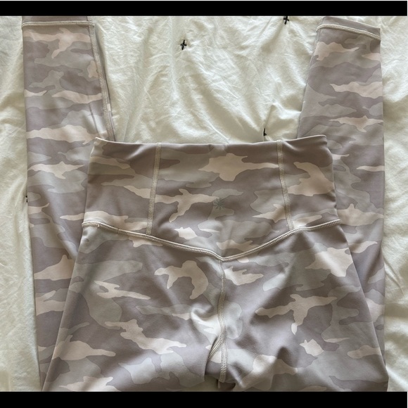 Athleta XS Elation 7/8 tight - Picture 1 of 4